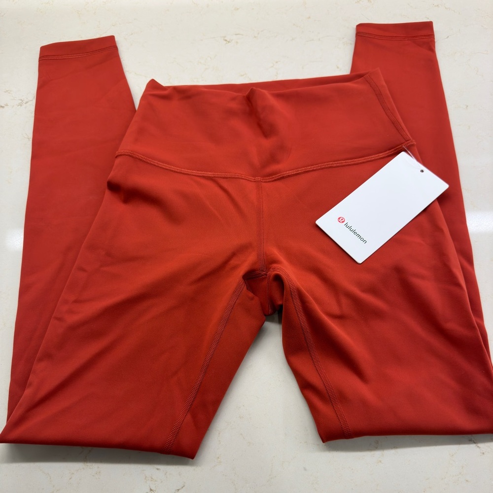 NWT Lululemon Wunder Train HR Tight 28” - sz 6 Cayenne